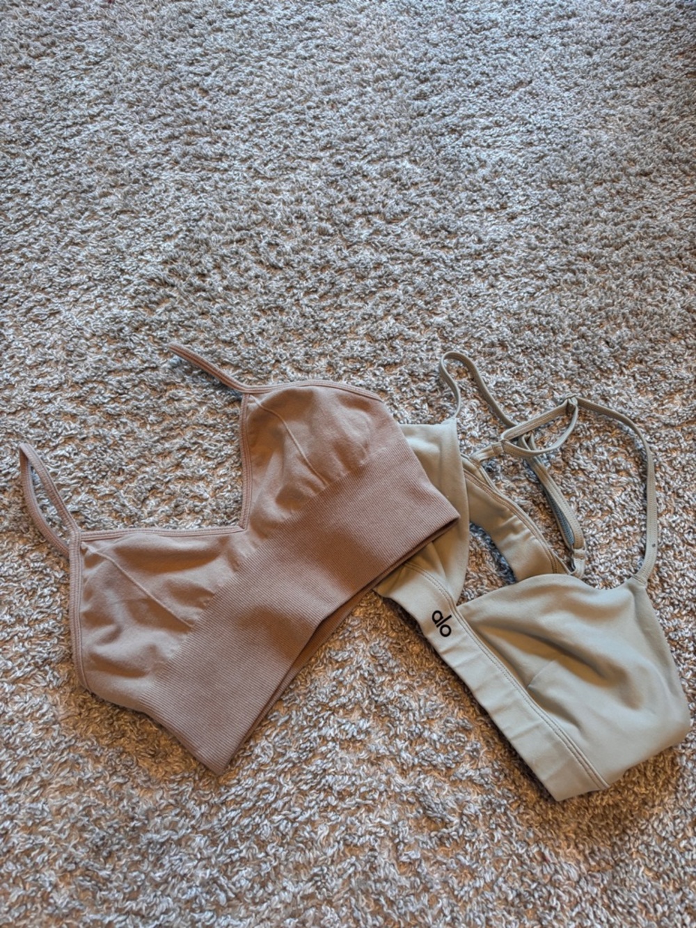 Bundle of 2. ALO Yoga Splendor Bra in beige + tan
